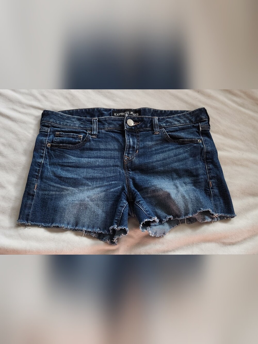 Express High-Rise Dark Blue Frayed Hem Denim Shorts Size 8